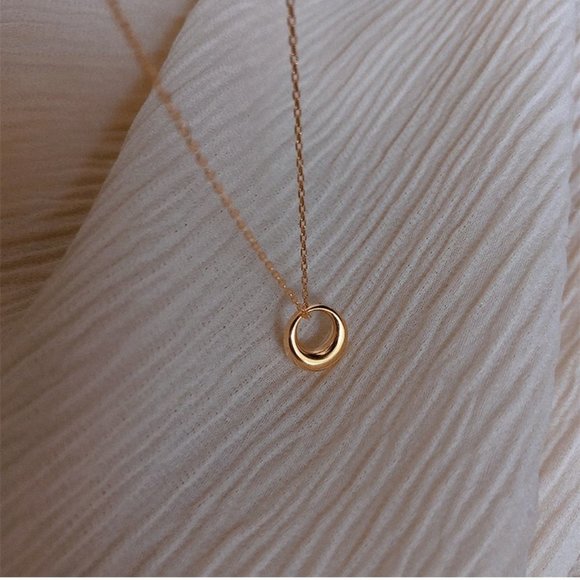 NEW Yellow Gold Round Pendant Chain Necklace - Picture 8 of 11